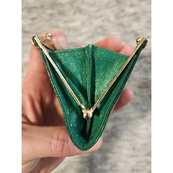 Vintage Genuine Eel Skin Kiss Lock Coin Purse Rare Color Green Made in Korea - Picture 2 of 6